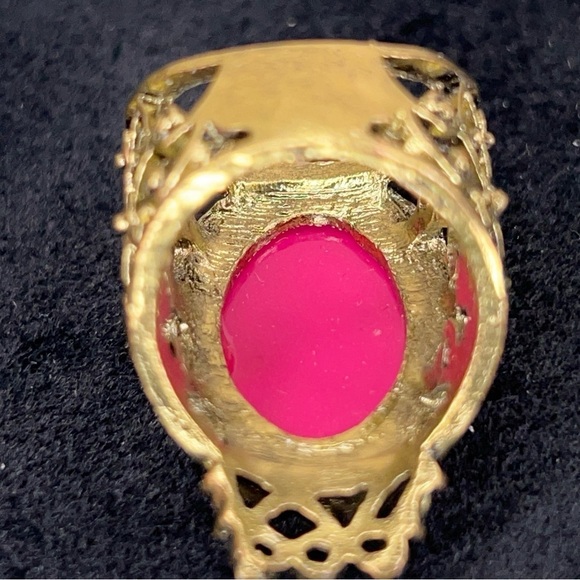 Size 7.5 Pink Brass-look Ring Womens Filigree Goth Retro Glam - Picture 10 of 11